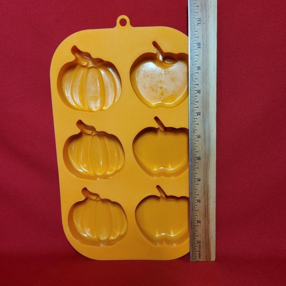Silicon Pumpkin Apple 6 Cavity Nonstick Cake Mold Set of 2 - Picture 8 of 10
